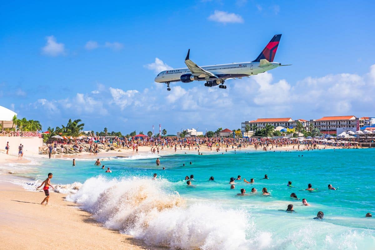 Safety Tips for Traveling in St. Maarten/St. Martin: What You Need to Know