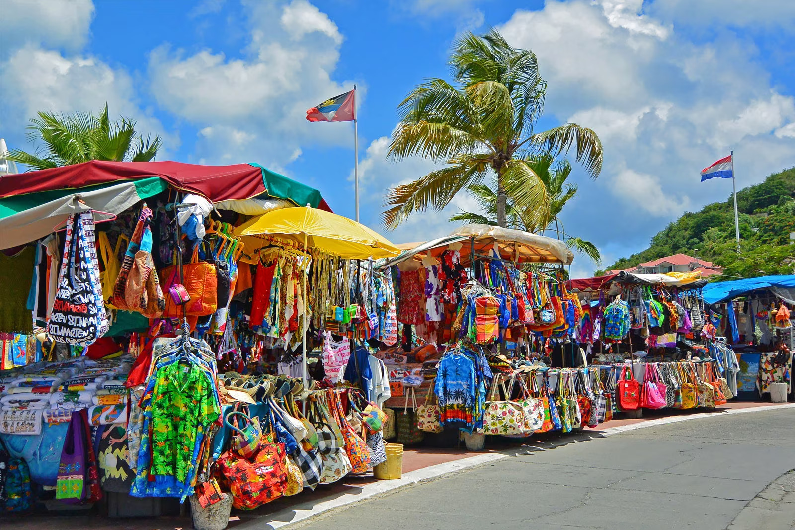 St. Maarten/St. Martin’s Best Souvenirs: Shopping for Unique Local Crafts and Products
