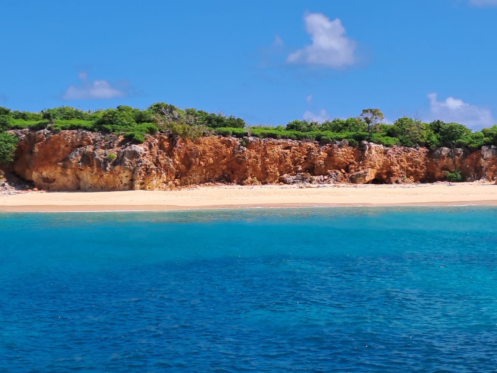 Tips for Capturing Stunning Photos and Videos on a Catamaran in St. Martin
